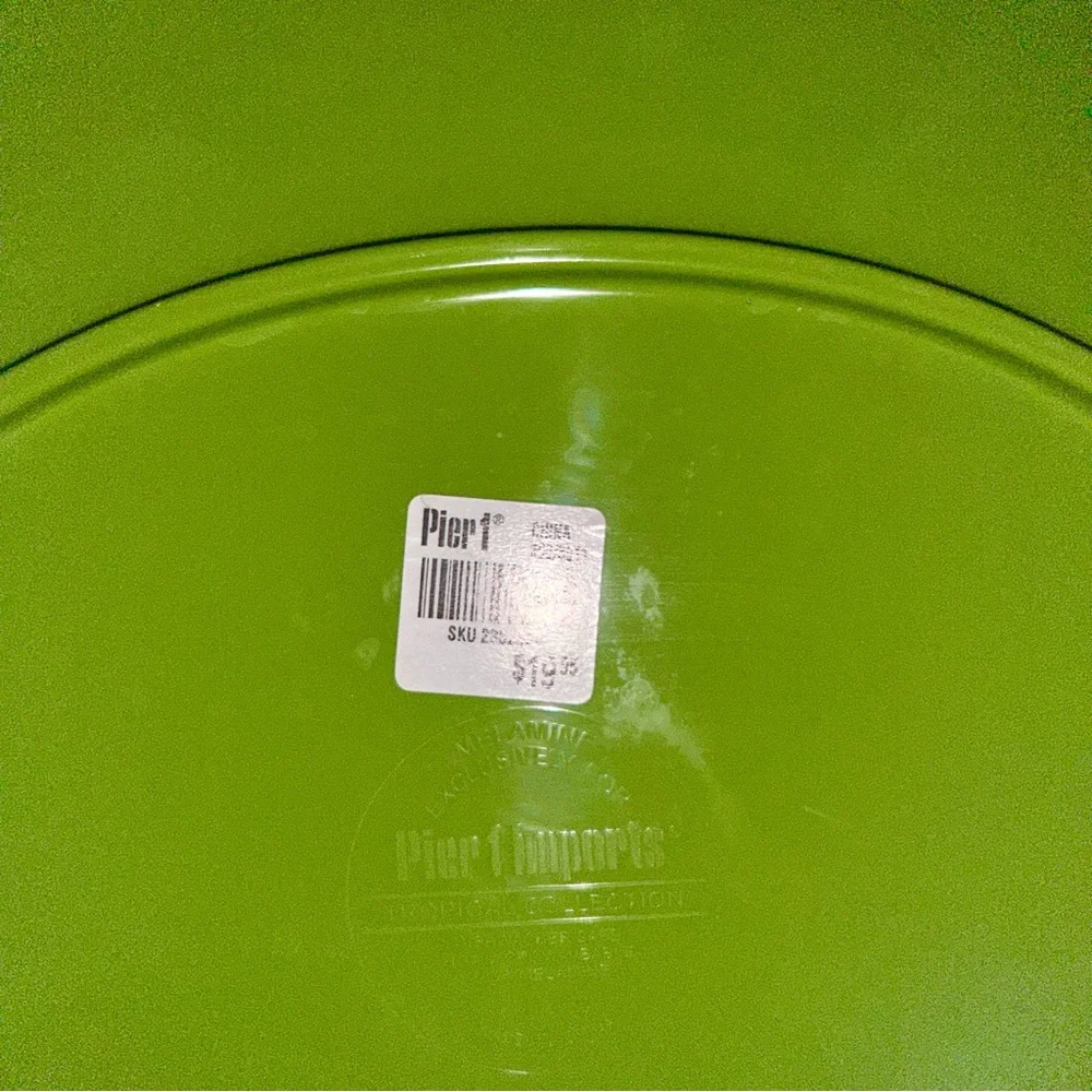 Pier 1 Bright Green Leaf Shape Decorative Platter Entertain Tablescape Kid Safe
